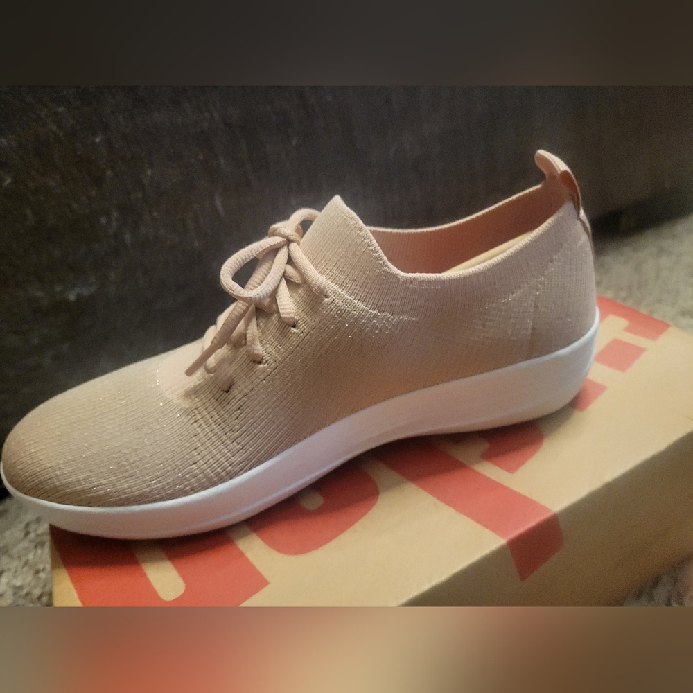 Fitflop Women's Knit Lace-Up Sneakers in Beige/Rose Gold.New in box - Picture 3 of 8